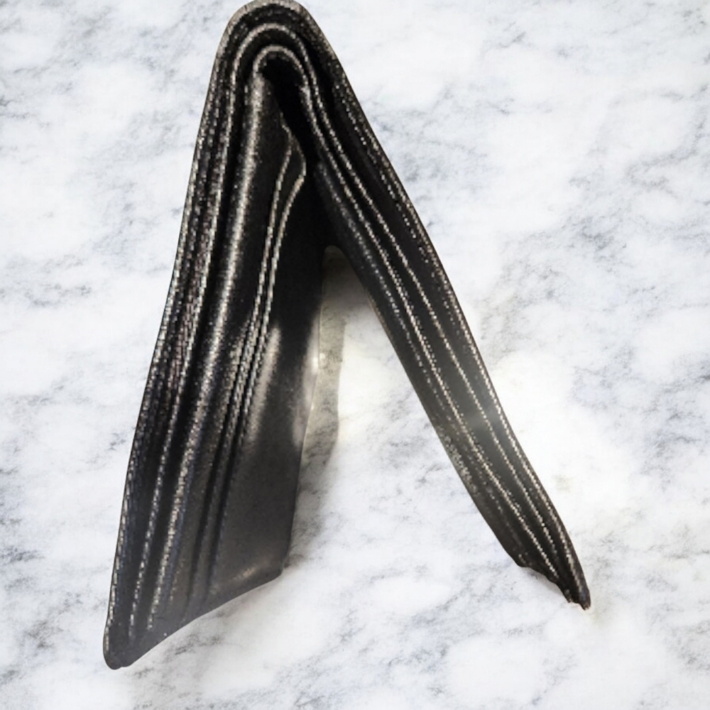 Dunhill NWOT Black Leather Bi-fold Wallet - Picture 6 of 7